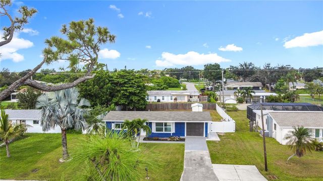 3095 PINETREE STREET, Port Charlotte, FL 33952