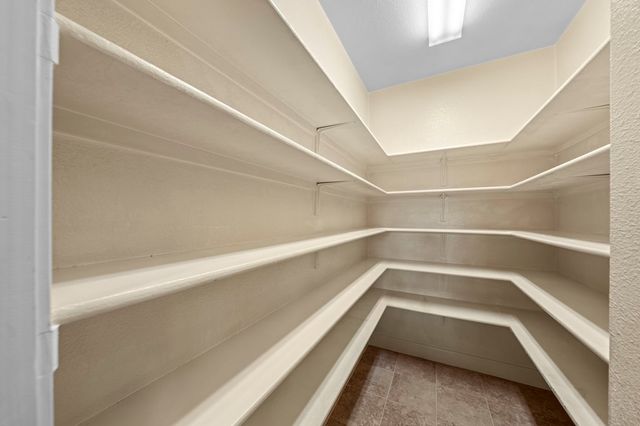 100 E St Andrews Loop, Kerrville, TX 78028