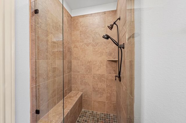 100 E St Andrews Loop, Kerrville, TX 78028