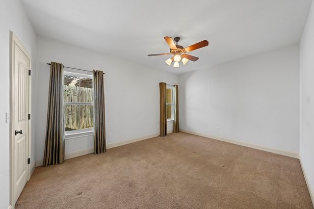 100 E St Andrews Loop, Kerrville, TX 78028