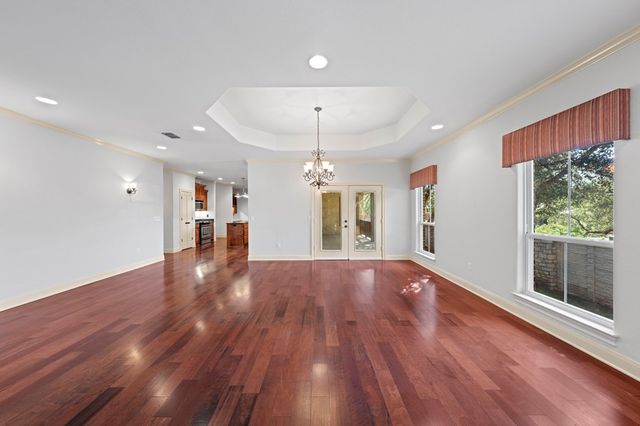 100 E St Andrews Loop, Kerrville, TX 78028