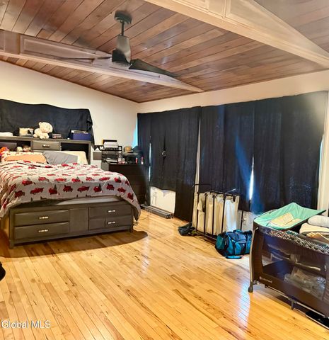 308 Oak Street, Corinth, NY 12822