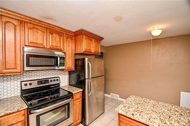 420 Stuart Street NW, Massillon, OH 44646