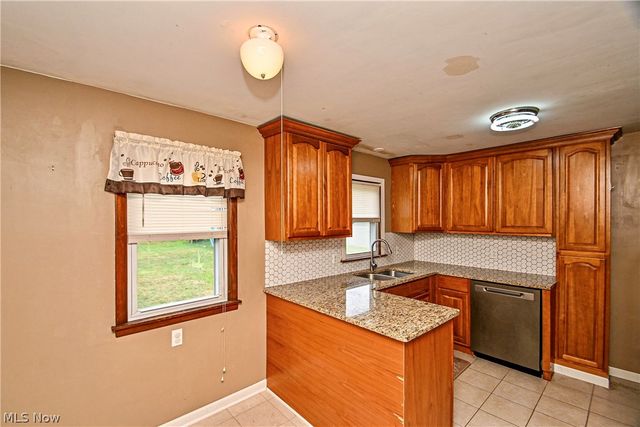420 Stuart Street NW, Massillon, OH 44646