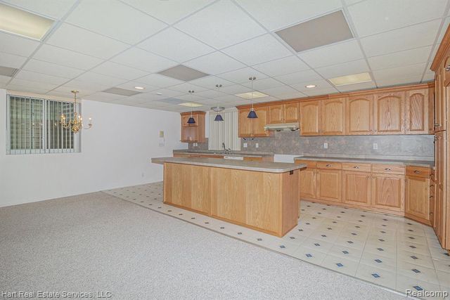 2106 Cattail Circle, Rochester Hills, MI 48309