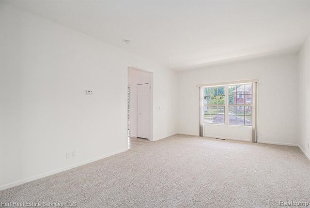 2106 Cattail Circle, Rochester Hills, MI 48309