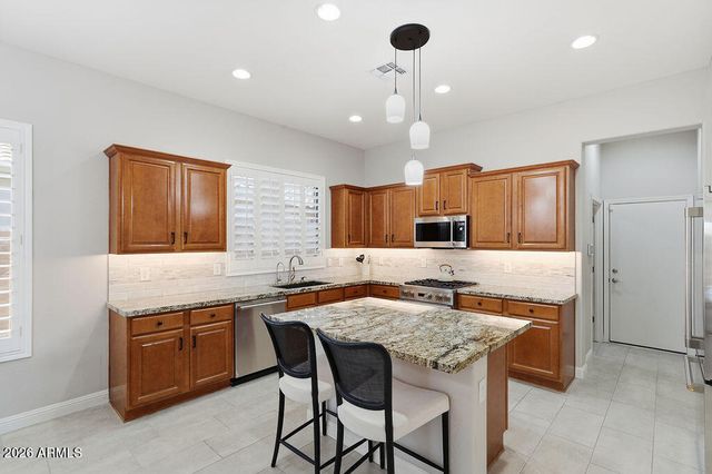 6738 S RACHAEL Way, Gilbert, AZ 85298