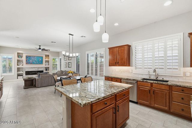 6738 S RACHAEL Way, Gilbert, AZ 85298