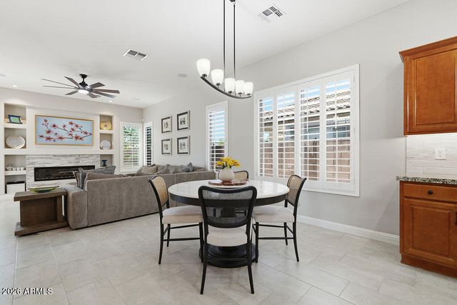 6738 S RACHAEL Way, Gilbert, AZ 85298