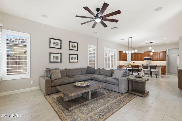 6738 S RACHAEL Way, Gilbert, AZ 85298