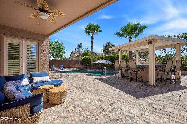 6738 S RACHAEL Way, Gilbert, AZ 85298