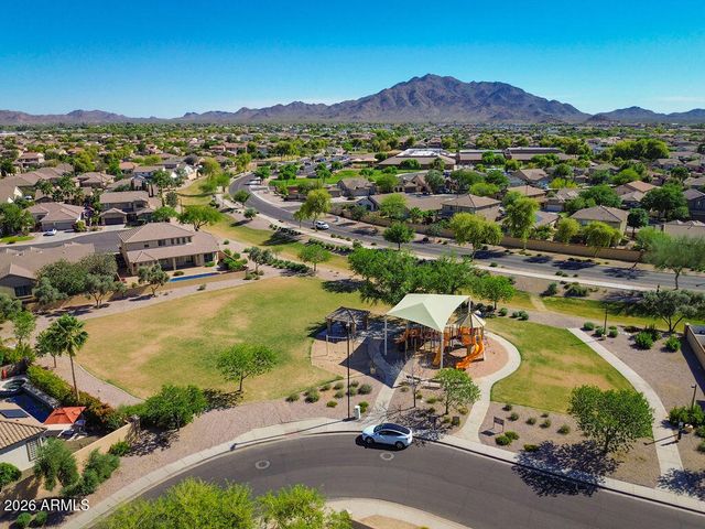 6738 S RACHAEL Way, Gilbert, AZ 85298