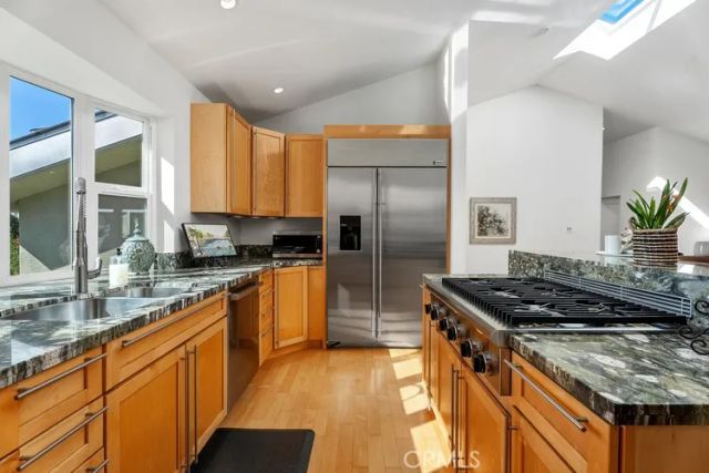 19121 La Pradera, Yorba Linda, CA 92886