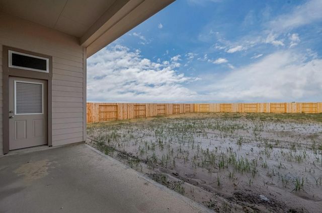 1070 Comal Trail, Dayton, TX 77535