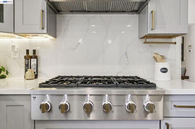 3388 Royal Meadow Ln, San Jose, CA 95135