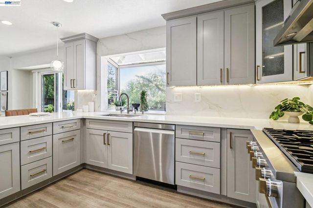 3388 Royal Meadow Ln, San Jose, CA 95135