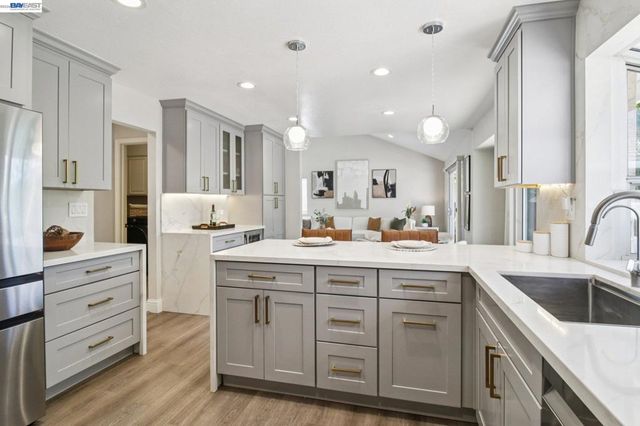 3388 Royal Meadow Ln, San Jose, CA 95135