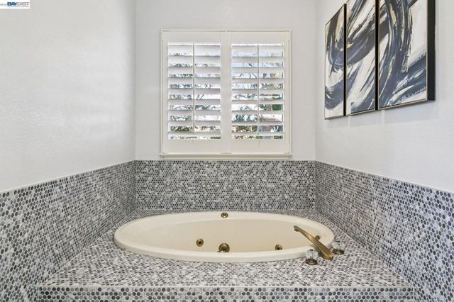 3388 Royal Meadow Ln, San Jose, CA 95135