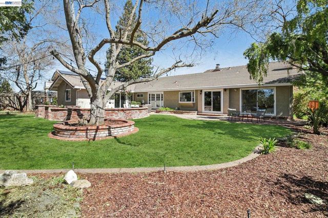 3388 Royal Meadow Ln, San Jose, CA 95135