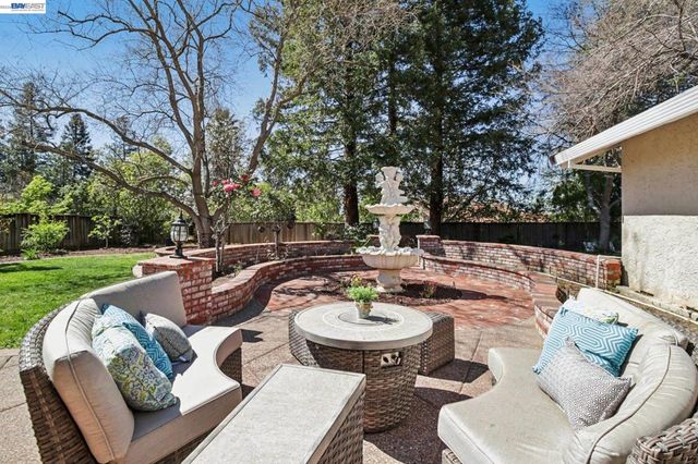 3388 Royal Meadow Ln, San Jose, CA 95135