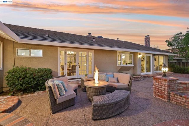 3388 Royal Meadow Ln, San Jose, CA 95135