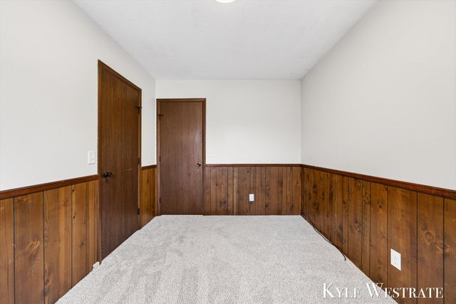 1763 E Pontaluna Road, Spring Lake, MI 49456