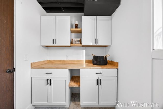 1763 E Pontaluna Road, Spring Lake, MI 49456