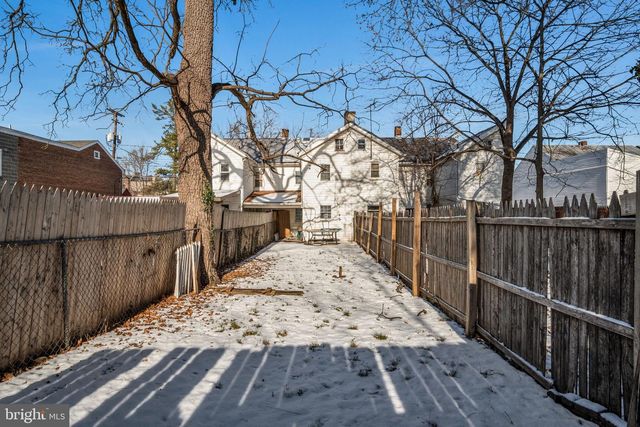 138 W CHURCH AVE, Carlisle, PA 17013