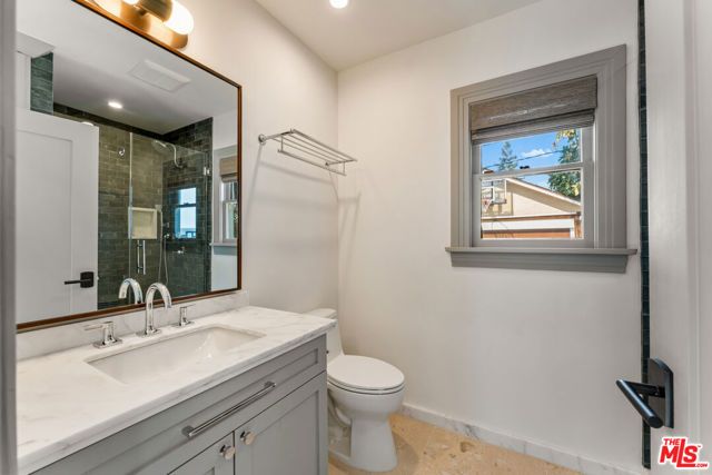 1919 N Catalina Street, Los Angeles, CA 90027