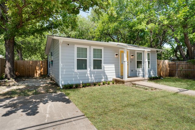 214 S Thrash Street, Granbury, TX 76048