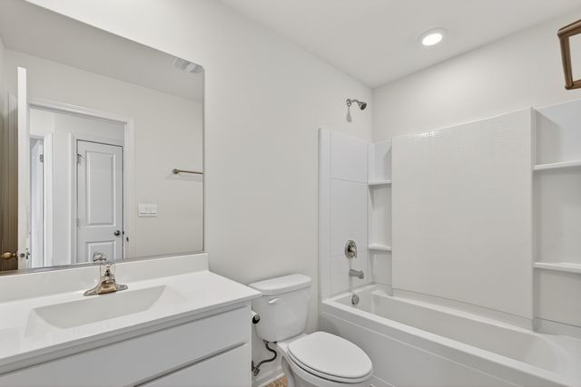 3831 Currant Lane, Elgin, IL 60124