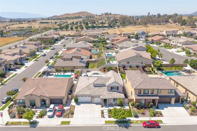 29821 Harness, Menifee, CA 92584