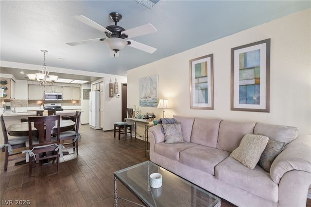 2429 Twin Flower Circle, Las Vegas, NV 89134