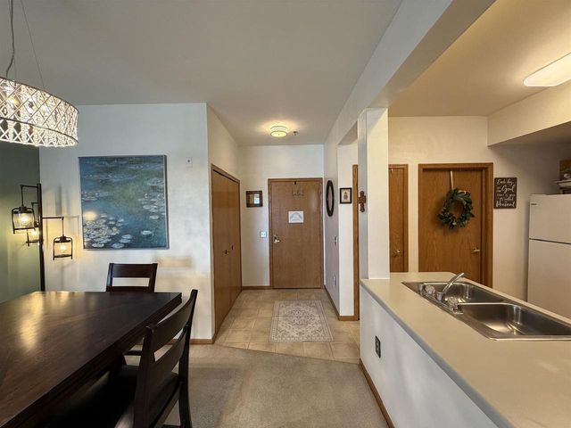301 Harbour Town Drive, Madison, WI 53717