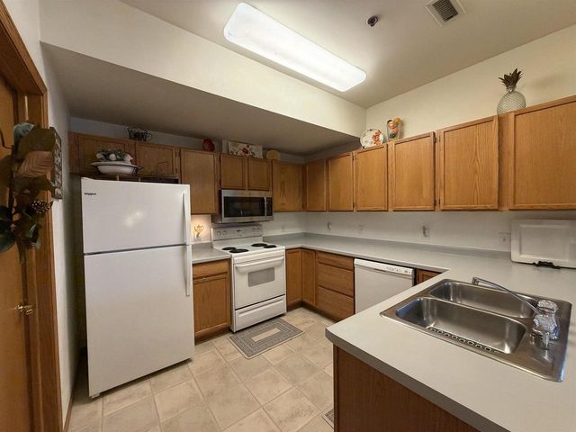 301 Harbour Town Drive, Madison, WI 53717