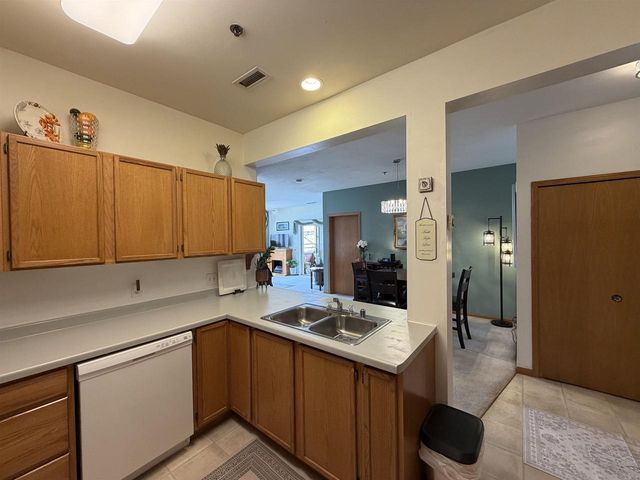 301 Harbour Town Drive, Madison, WI 53717