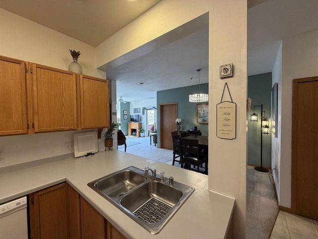 301 Harbour Town Drive, Madison, WI 53717