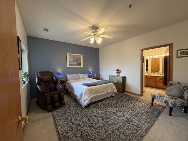 301 Harbour Town Drive, Madison, WI 53717