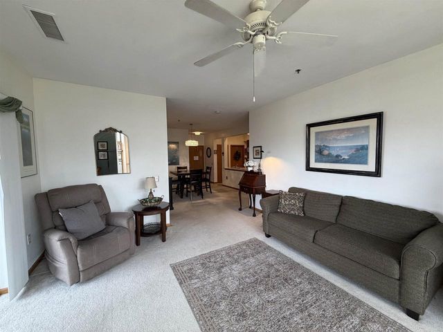 301 Harbour Town Drive, Madison, WI 53717