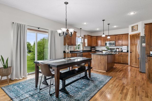 19280 Claremont Drive, Farmington, MN 55024