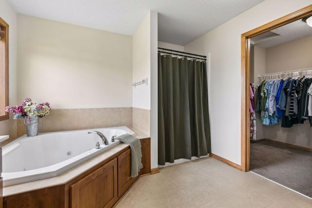 19280 Claremont Drive, Farmington, MN 55024