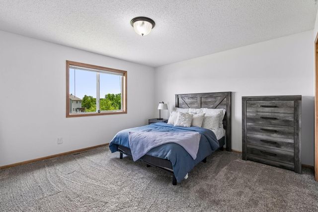 19280 Claremont Drive, Farmington, MN 55024