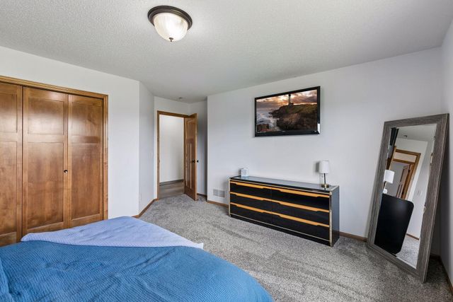 19280 Claremont Drive, Farmington, MN 55024