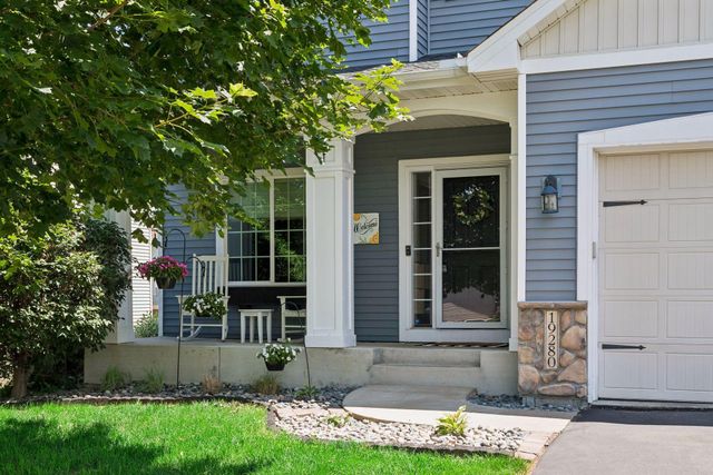 19280 Claremont Drive, Farmington, MN 55024