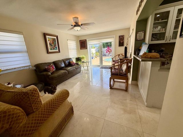 2725 SW 102nd Ave, Miami, FL 33165