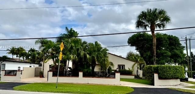2725 SW 102nd Ave, Miami, FL 33165