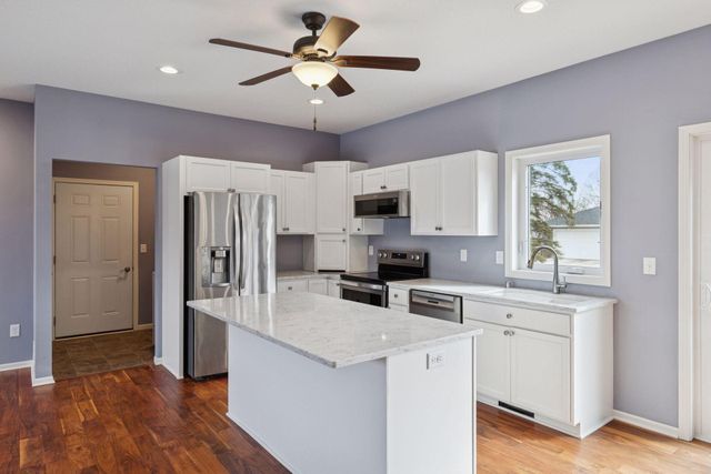 153 Elm Drive W, Carver, MN 55315