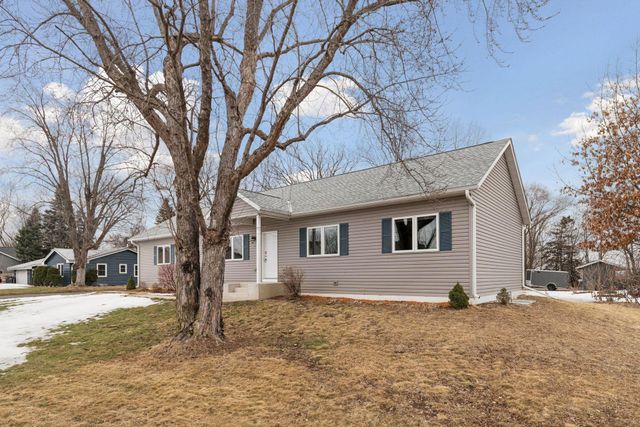 153 Elm Drive W, Carver, MN 55315