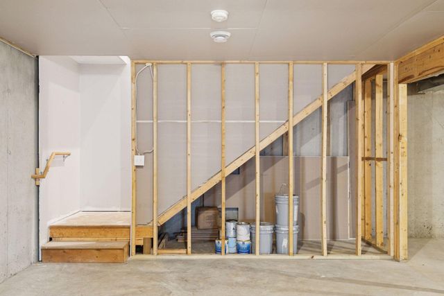 153 Elm Drive W, Carver, MN 55315