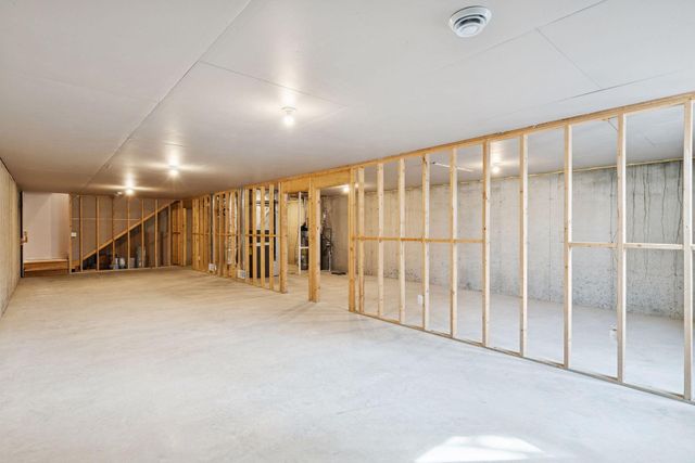 153 Elm Drive W, Carver, MN 55315